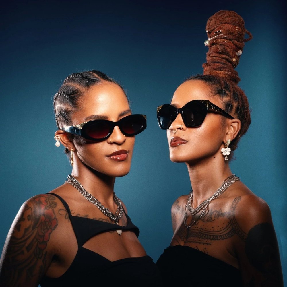 Coco & Breezy